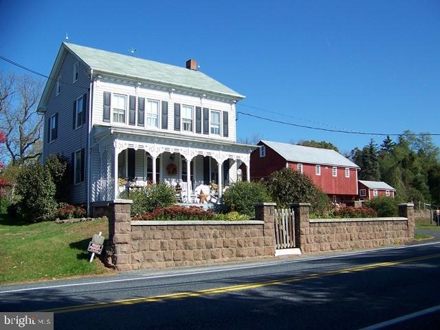 5007 Spruce Ln, Mohnton, PA 19540 - photo 1