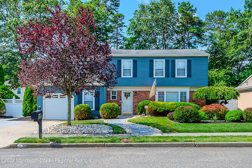 11 Remsen Dr, Howell, NJ 07731 - photo 1