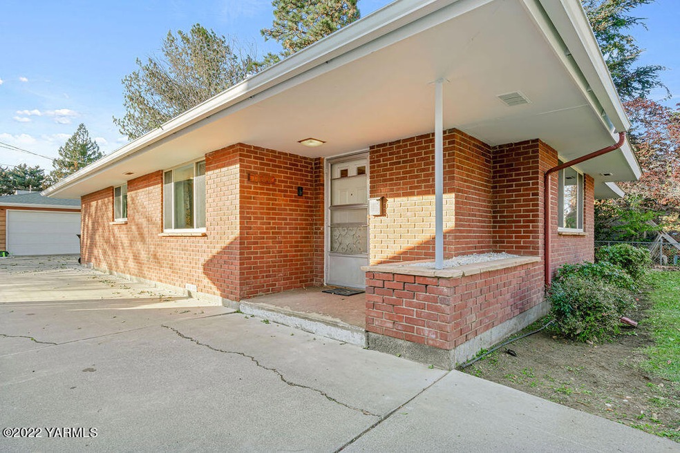 1606S15thAve-3