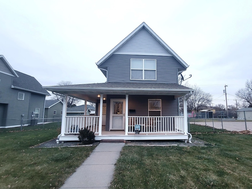 407 S Chestnut St, North Platte, NE 69101 - photo 1