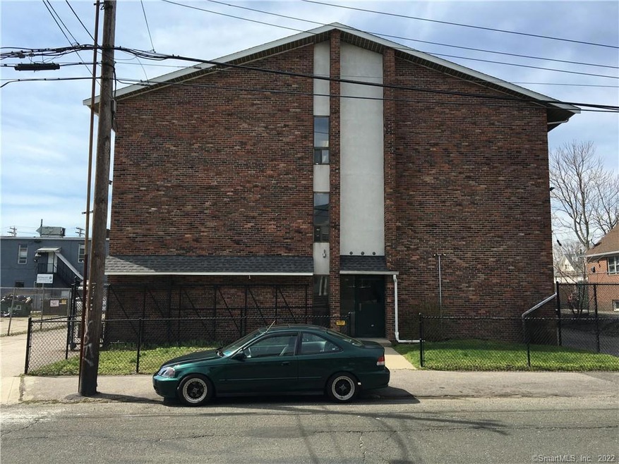 423 Wells St unit 2D, Bridgeport, CT 06606 - photo 1