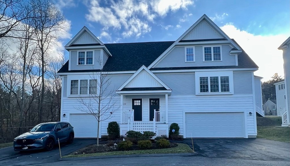 18 Craftsman Ct unit 16, South Grafton, MA 01560 - photo 1