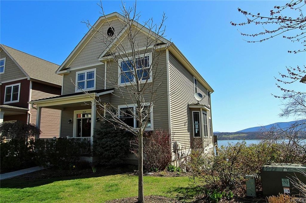264 Montgomery St, Newburgh, NY 12550 - photo 1
