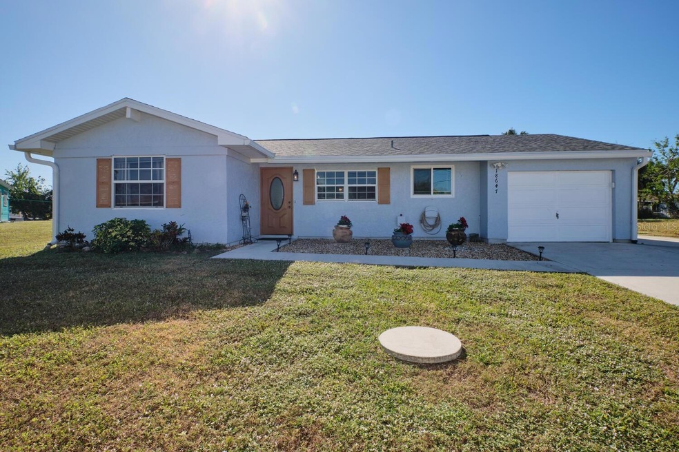 18647 Kerrville Cir, Port Charlotte, FL 33948 - photo 1