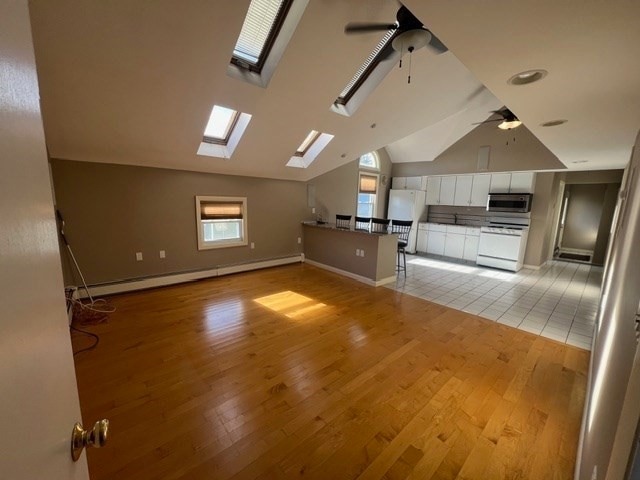 For Rent $1,900/month