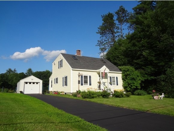 40 Crescent St, Hill, NH 03243 - photo 1