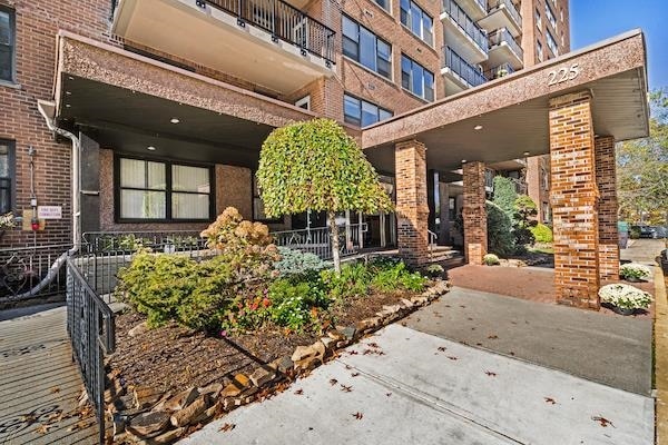 225 St Pauls Ave unit 2S, Jersey City, NJ 07306 - photo 1