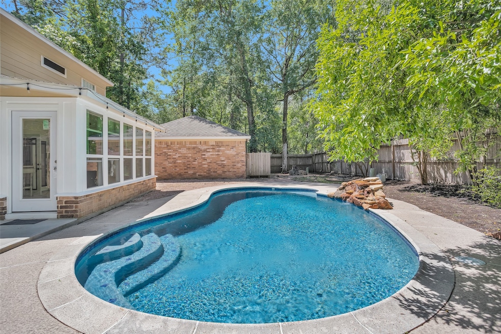 106 N Rushwing Cir, Spring, TX 77381 - photo 1