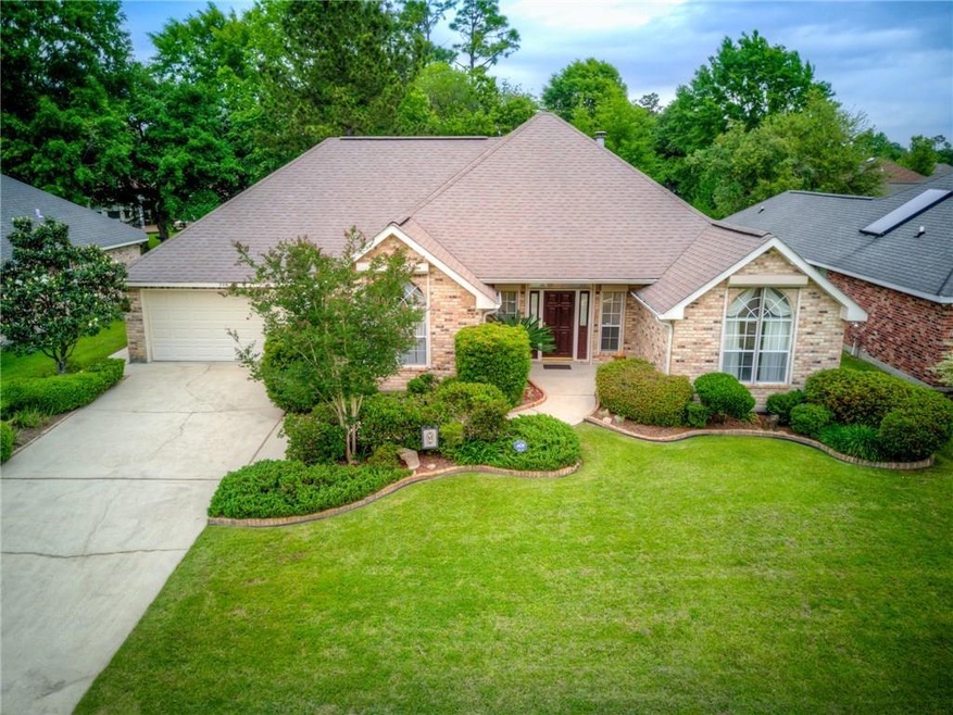 206 Amanda Dr - Front of house
