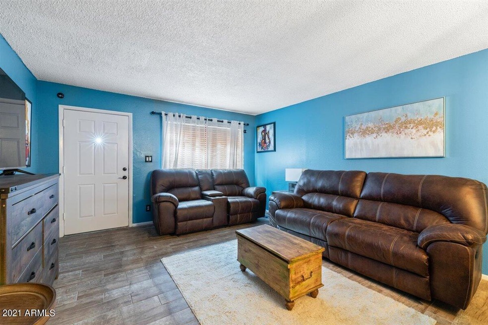 141 N Date unit 62, Mesa, AZ 85201 - photo 1