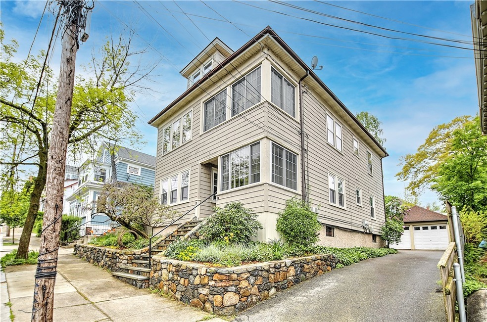 21 Woodbine St, Providence, RI 02906 - photo 1