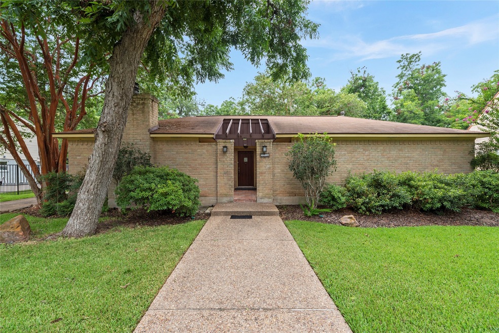 2215 N Belmont Dr, Richmond, TX 77469 - photo 1