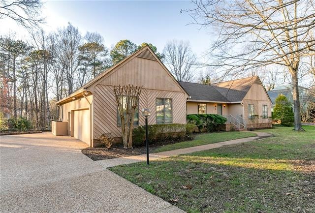 Welcome to 1906 Tunbridge Drive in Whitaker Woods