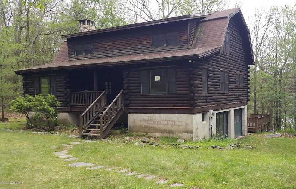 913 Gray Rocks Ln, Tafton, PA 18464 - photo 1