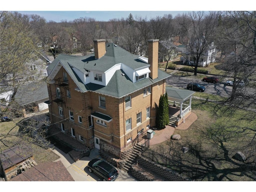 For Sale $950,000