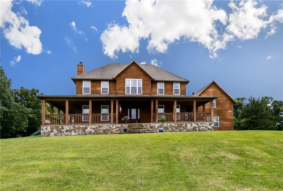 14100 Lake Point Dr, Lowell, AR 72745 - photo 1