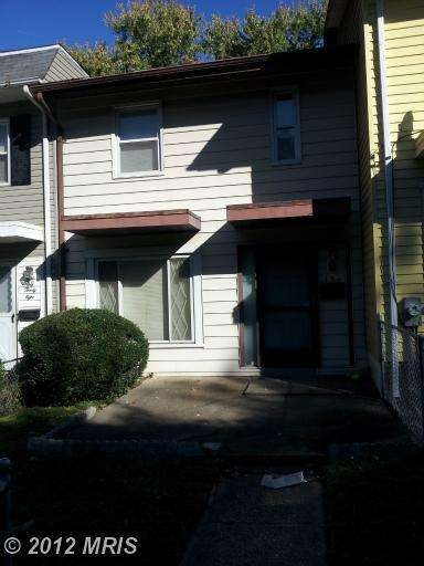 130 Daimler Dr unit 5, Capitol Heights, MD 20743 - photo 1