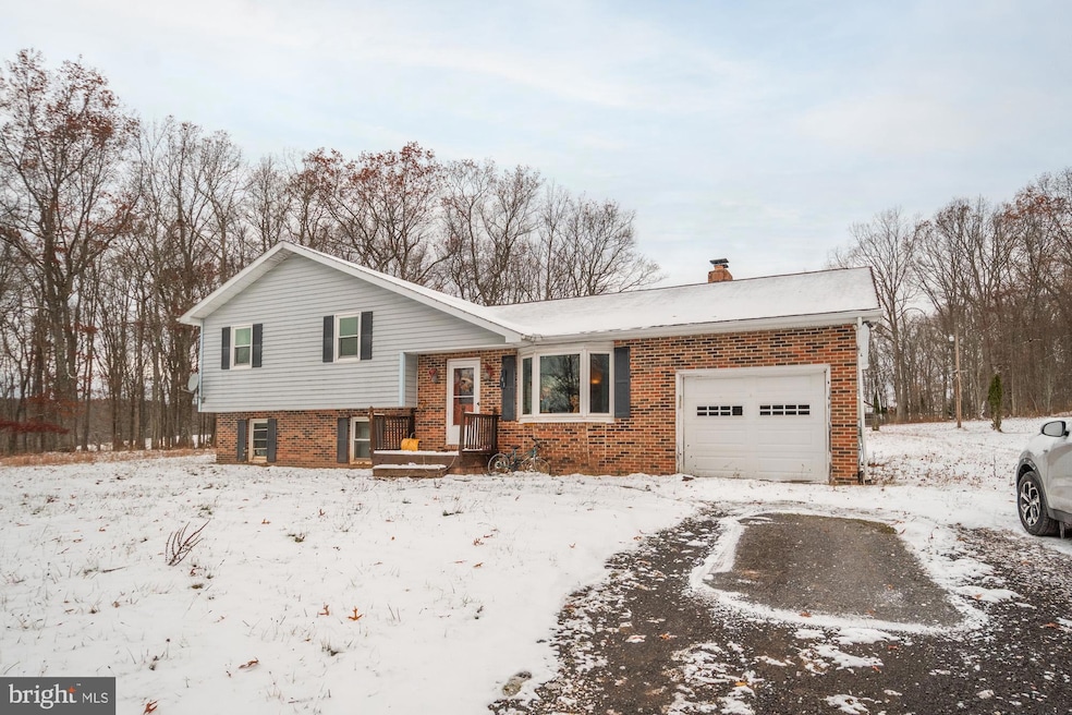 141 Truesdale Rd, Oakland, MD 21550 - photo 1