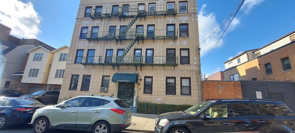 121 Garrison Ave unit 403, Jersey City, NJ 07306 - photo 1