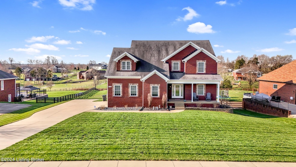 585 Sunray Dr, Shepherdsville, KY 40165 - photo 1