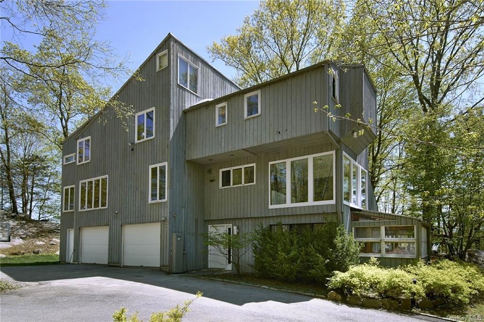 10 Middle Patent Rd, Armonk, NY 10504 - photo 1