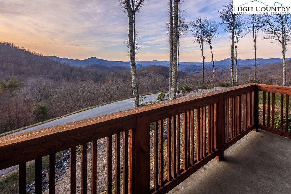 518 Indian Paintbrush Dr unit RO-3, Banner Elk, NC 28604 - photo 1