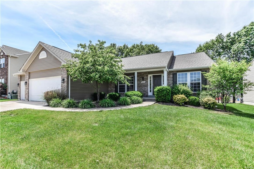 8084 Glen Arbor Dr, Lake Saint Louis, MO 63367 - photo 1