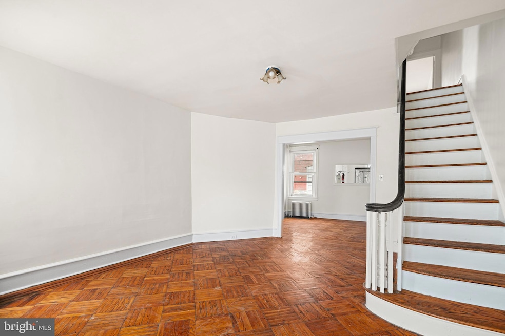 1137 Pratt St, Philadelphia, PA 19124 - photo 1