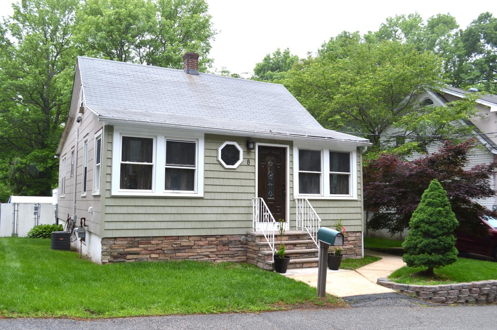 8 Dole St_Exterior 1
