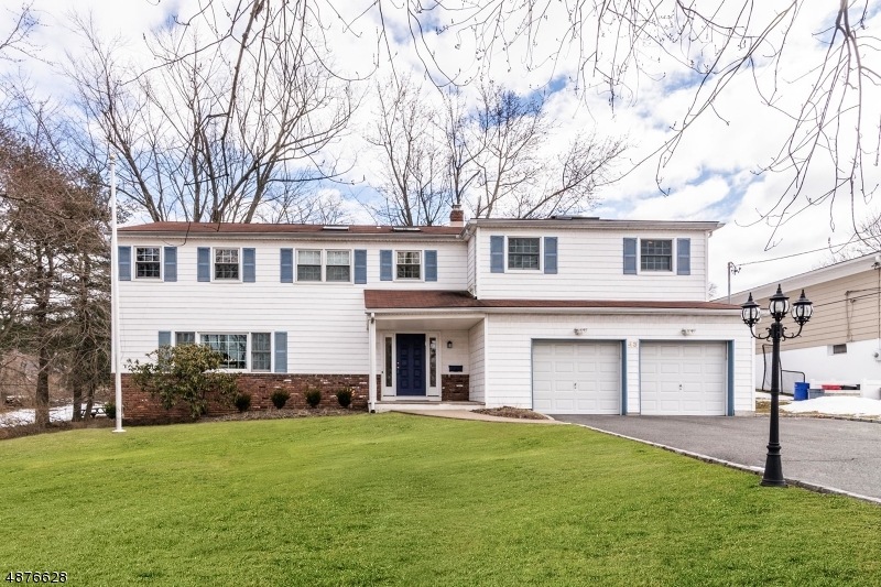 43 Shrewsbury Dr, Livingston, NJ 07039 - photo 1