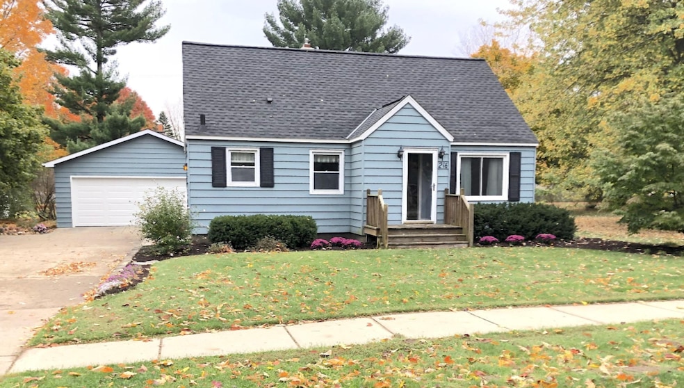 216 Forrest MLS Front