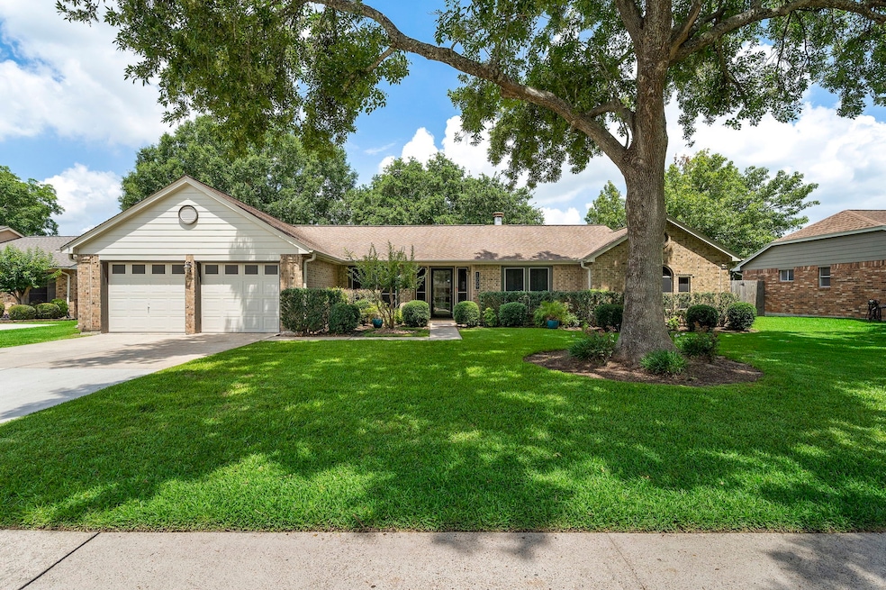 Classic well manicured Rancher gives a 