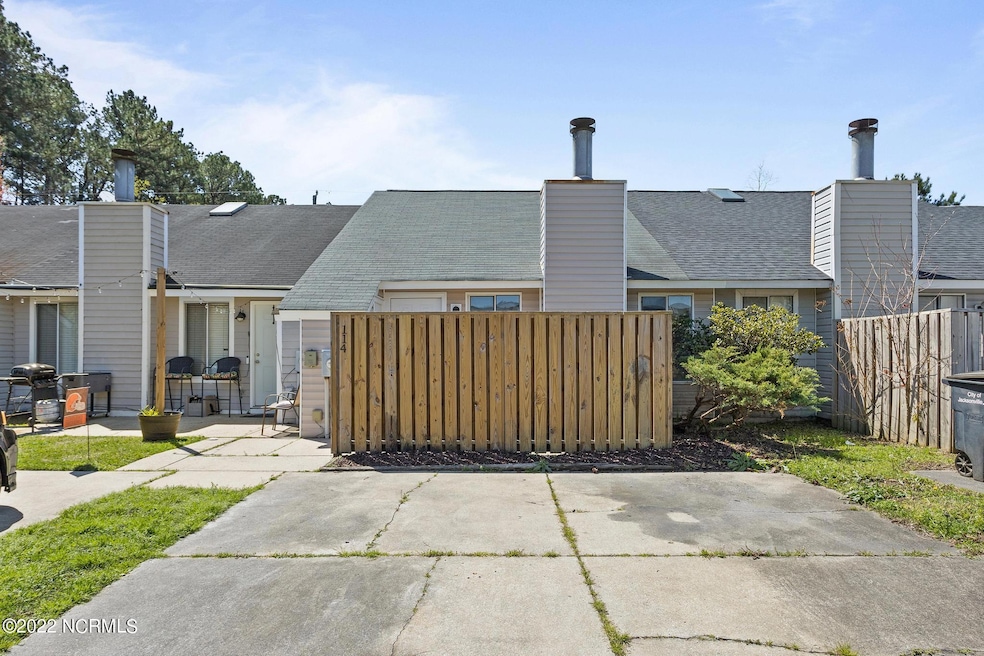 114 Marlene Dr, Jacksonville, NC 28546 - photo 1