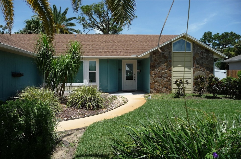 422 Avocado Ave, Sebastian, FL 32958 - photo 1