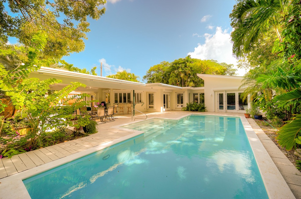 (1) 3539 Eagle Ave-1