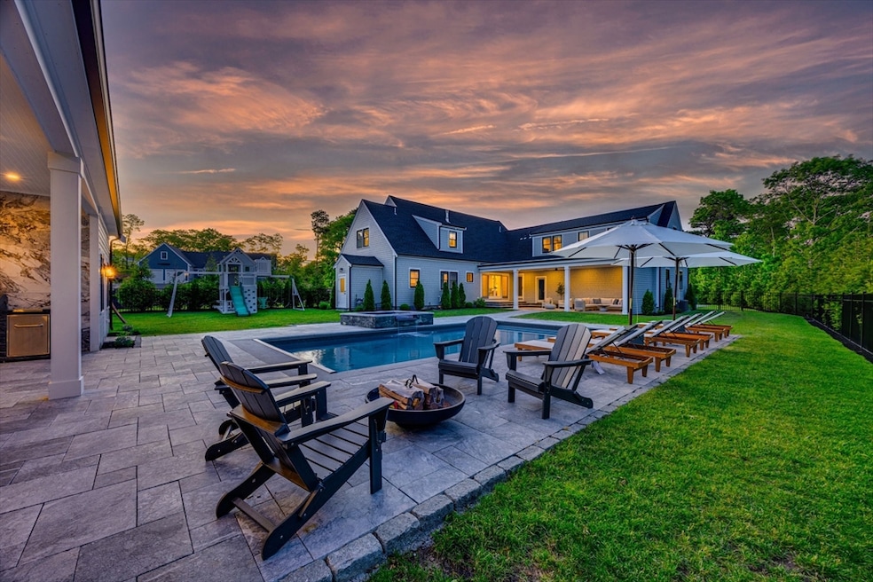 83 Sisters Cir, Circle, MA 02675 - photo 1