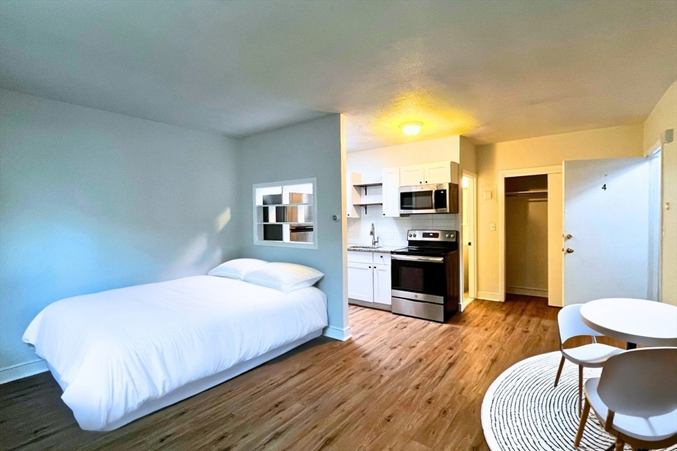 39 Willow St unit 4, Boston, MA 02132 - photo 1