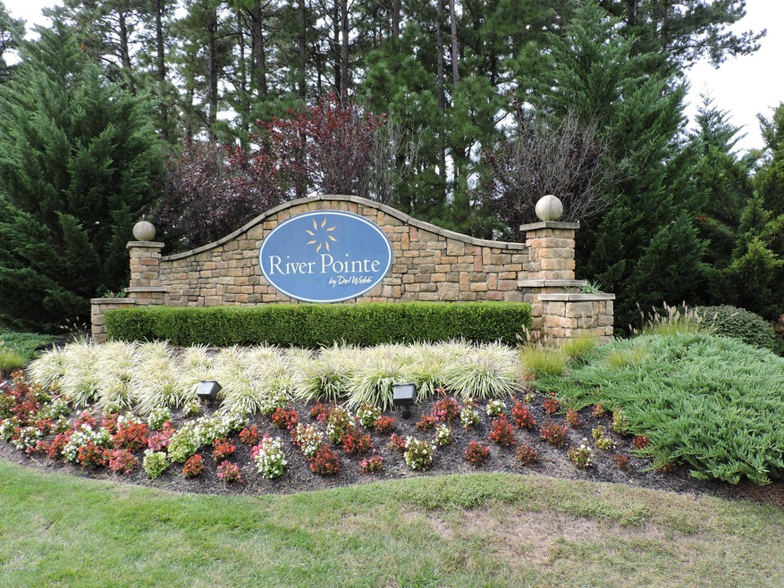 RIVER POINTE