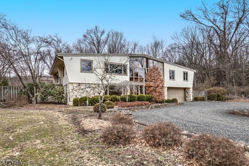 95 Mosle Rd, Far Hills, NJ 07931 - photo 1