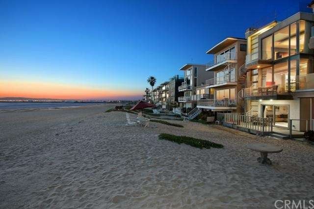 Beach Front 3 Bedroom, 3 Bathroom Surfside Colony 