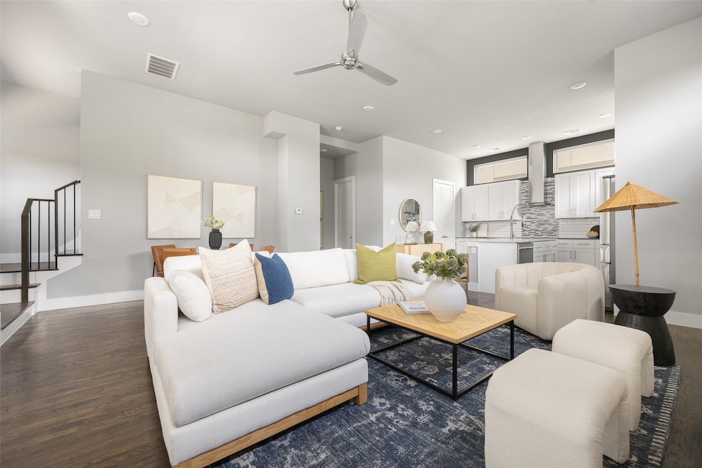 4226 Roseland Ave unit 201, Dallas, TX 75204 - photo 1