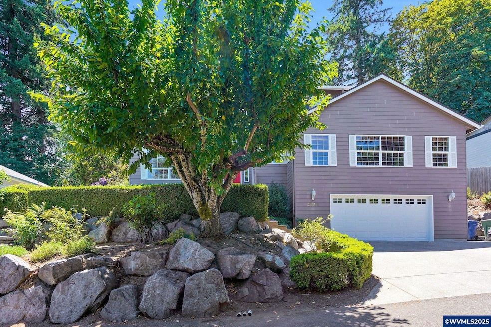 Under Contract $550,000