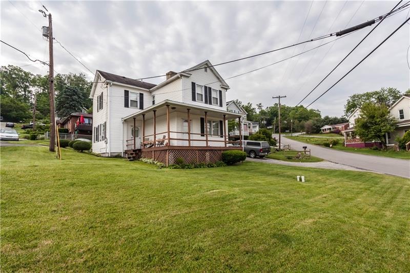 Welcome Home to 462 2nd Ave in New Eagle!
