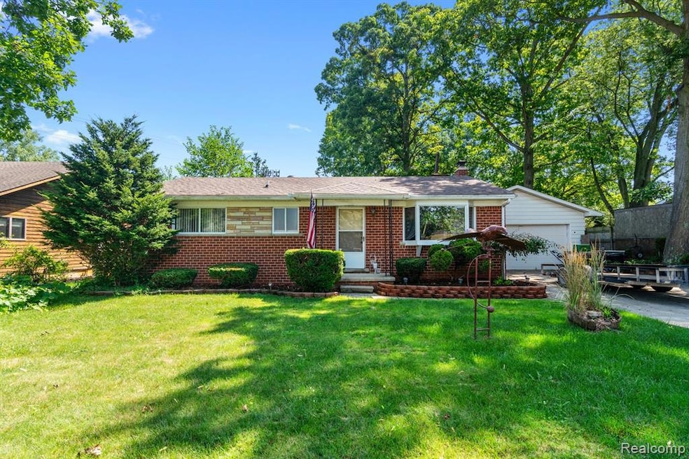 Pending $250,000 • Co-Listing Agent