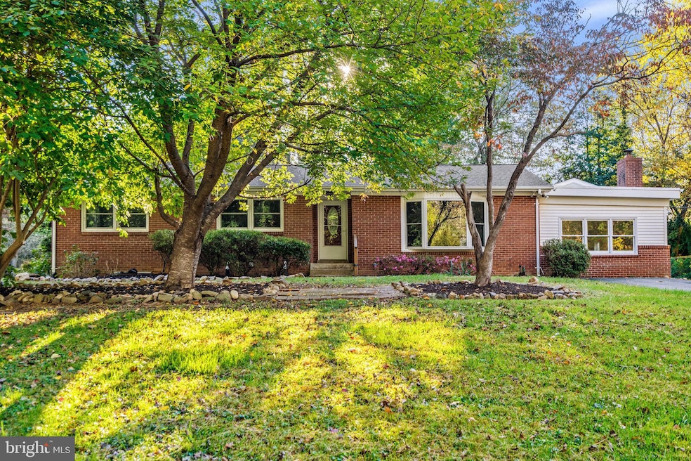 6741 Maxwell Ave, Warrenton, VA 20187 - photo 1