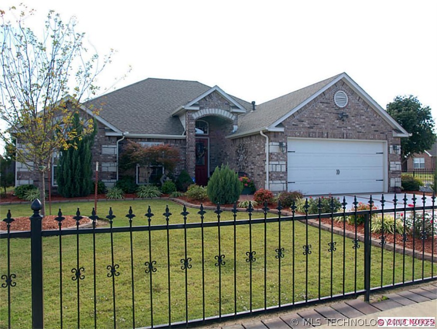 1501 Pheasant Circle, Hunter Trail II,  ClaremoreO