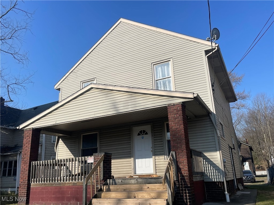 1343 Maple Ave NE, Canton, OH 44705 - photo 1