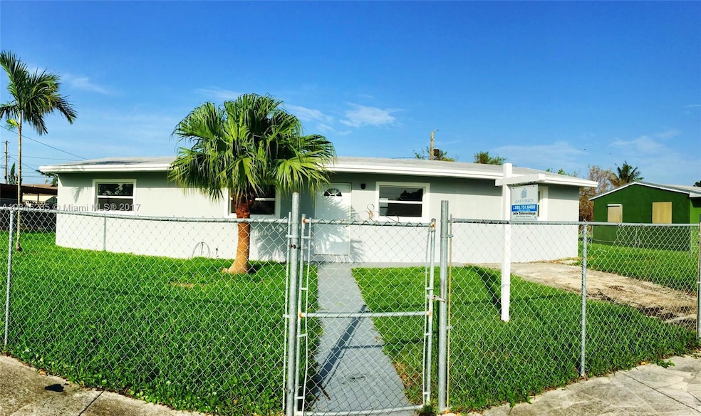 22310 SW 114th Ct, Miami, FL 33170 - photo 1