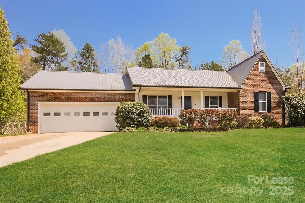 148 Millstone Dr, Statesville, NC 28625 - photo 1