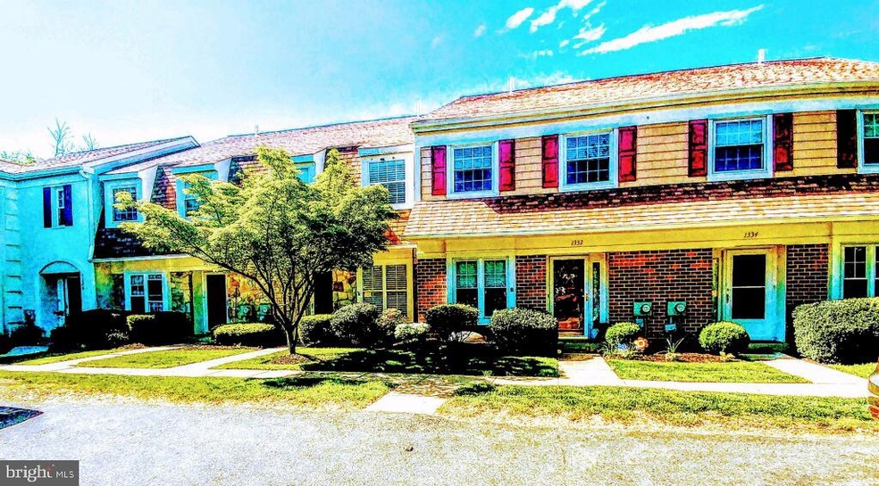 1332 Putnam Blvd unit 27, Wallingford, PA 19086 - photo 1